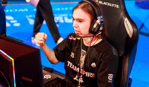 Donk не выполнил челлендж 1v5 – топ-1 в СS проиграл стримерам на 4 картах