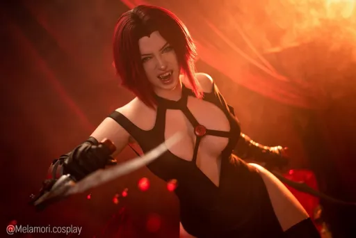 Lady Melamori и её косплей на Рэйн из BloodRayne 2