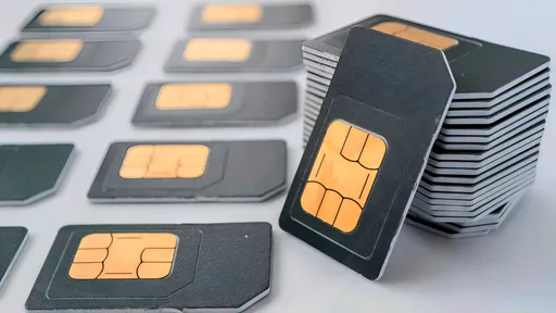 SIM-карты в России привяжут к телефонам – Совет Федерации одобрил базу IMEI