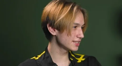 NaVi сенсационно обыграли Xtreme Gaming на Esports World Cup 2025