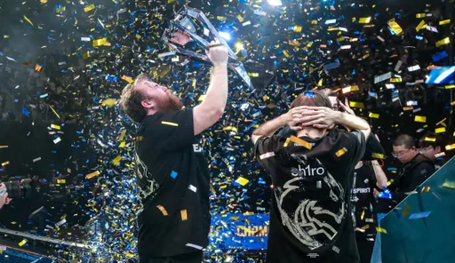 Игроки Spirit, Virtus.pro и Falcons летят на одном самолёте для игры на IEM Chengdu 2025