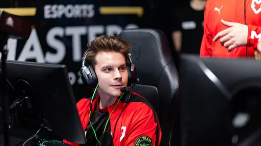 Frozen покинул состав MOUZ по Counter-Strike 2