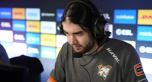 Virtus.pro покинула топ-10 в рейтинге лучших команд от HLTV