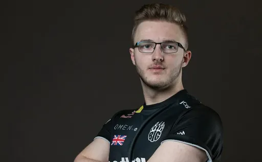 «Контракт был подписан» – smooya собрал команду по CS2