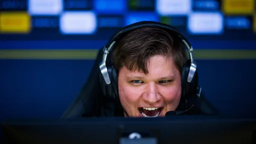 S1mple встретился с рэпером Kizaru на концерте в Латвии