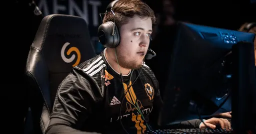 Valve добавила в CS:GO набор стикеров Team Vitality с BLAST.tv Paris Major 2023