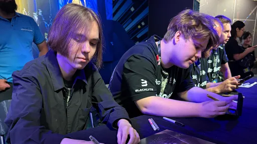 Team Spirit vs HEROIC, Team Falcons vs G2 – стал известен посев команд на Esports World Cup 2025 по CS2