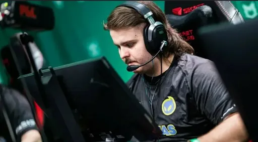 Hallzerk может пропустить BLAST.tv Austin Major 2025 – в Complexity могут быть замены