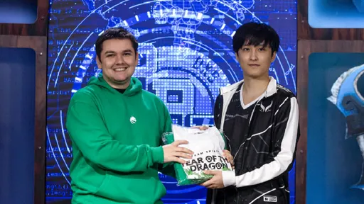 Team Spirit выпустила новый мерч Year of the Dragon в честь Года Дракона