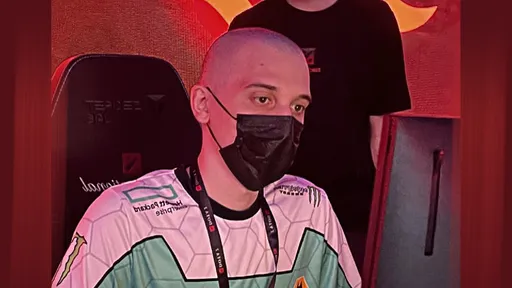 Arteezy пожаловался на проблему со звуком после мьюта игроков в Dota 2