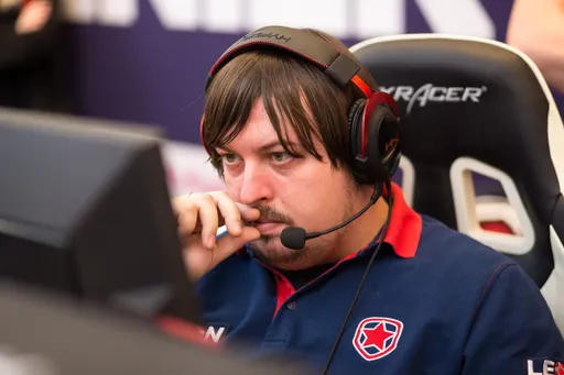 Dosia прокомментировал присоединение sdy к ростеру NaVi по CS:GO