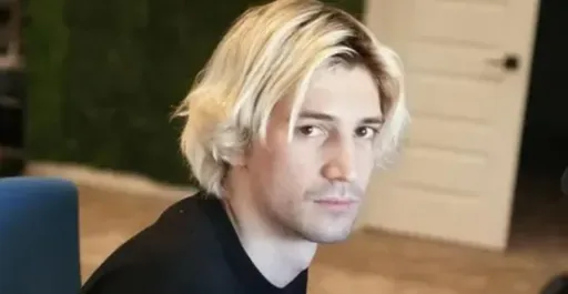 XQc о рынке скинов CS2: не нужно инвестировать в то, что люди делали ради фана