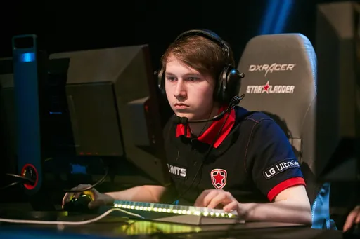 Gpk~ прокомментировал победу Virtus.pro на D2CL Season 12