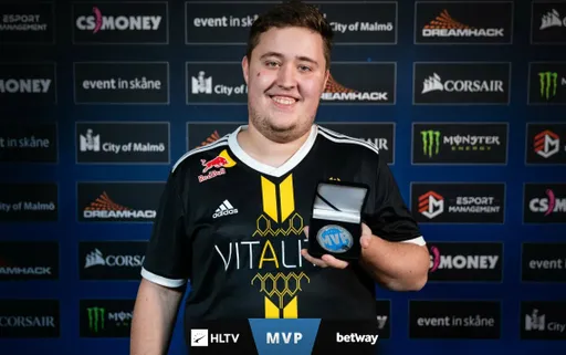 Team Vitality и MOUZ одержали первые победы в матчах на RMR-турнире