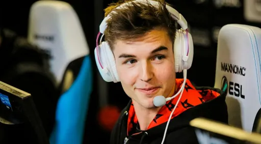 Astralis выбила FlyQuest из StarLadder Budapest Major 2025