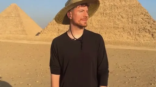 Власти Египта опровергли информацию об аренде пирамид блогером MrBeast
