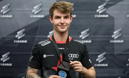 Astralis сенсационно обыграла Vitality на BLAST Premier: Spring Groups 2024