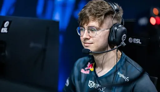 Hades: ищу команду на сезон после StarLadder Budapest Major 2025