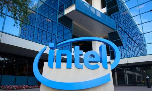В 2025 году Intel уволит 33 тыс. сотрудников и сократит штат в нескольких странах