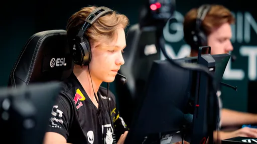 M0NESY рассказал, что ему не нравится в Counter-Strike 2