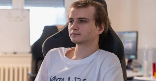 Virtus.pro не сыграет с Lorenof на турнире в конце июля