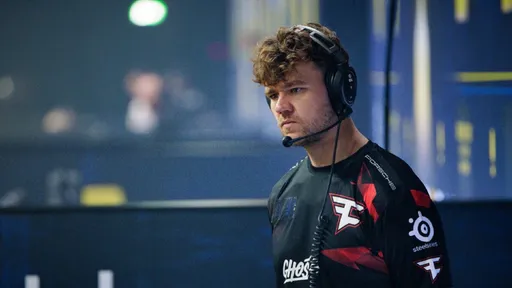 NEO прошёл тесты и стал полноценным тренером FaZe Clan