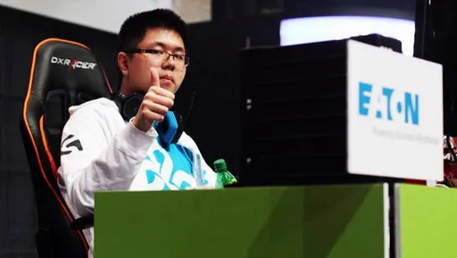 EternaLEnVy проспорил 20 тысяч долларов — он не успел накачать пресс за три месяца
