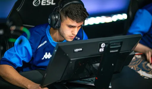 Movistar Riders сразится с Outsiders в гранд-финале ESL Challenger Valencia 2022
