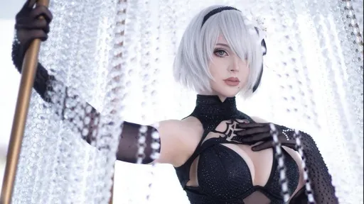 Косплей на 2B: чувственная интерпретация образа из NieR Automata от Saya The Fox