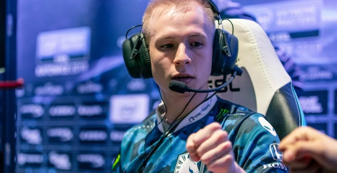 Ещё один шанс для EliGE – Complexity сыграет с MOUZ навылет из IEM Rio 2024