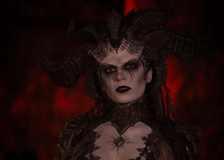 Заявка на лучший косплей года! Cinderys в образе Лилит из Diablo IV