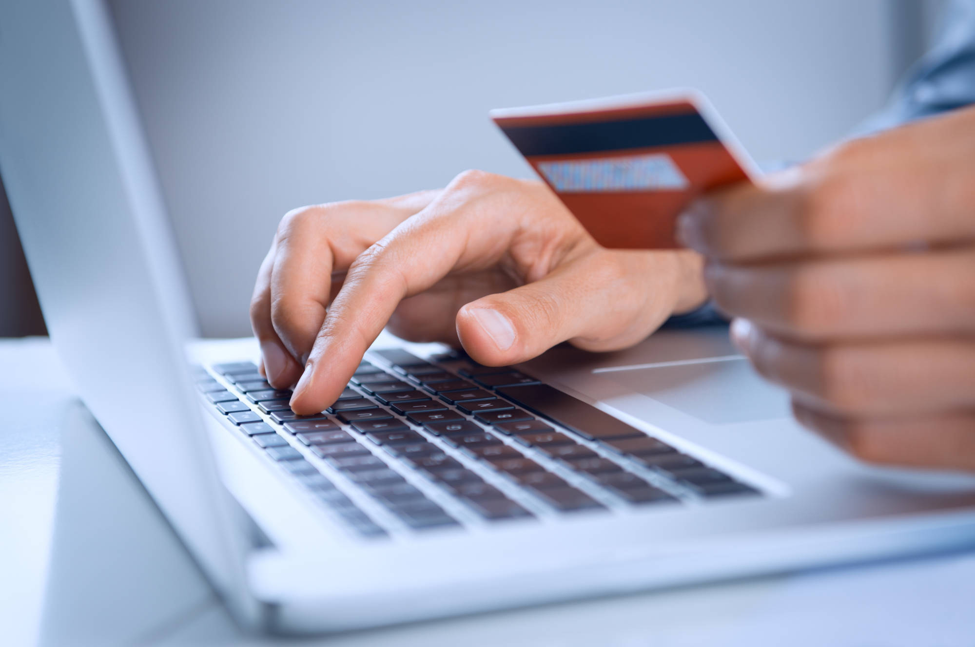 Для оплаты через Сбер требуют сертификат Минцифры. Как теперь проводить платежи онлайн?