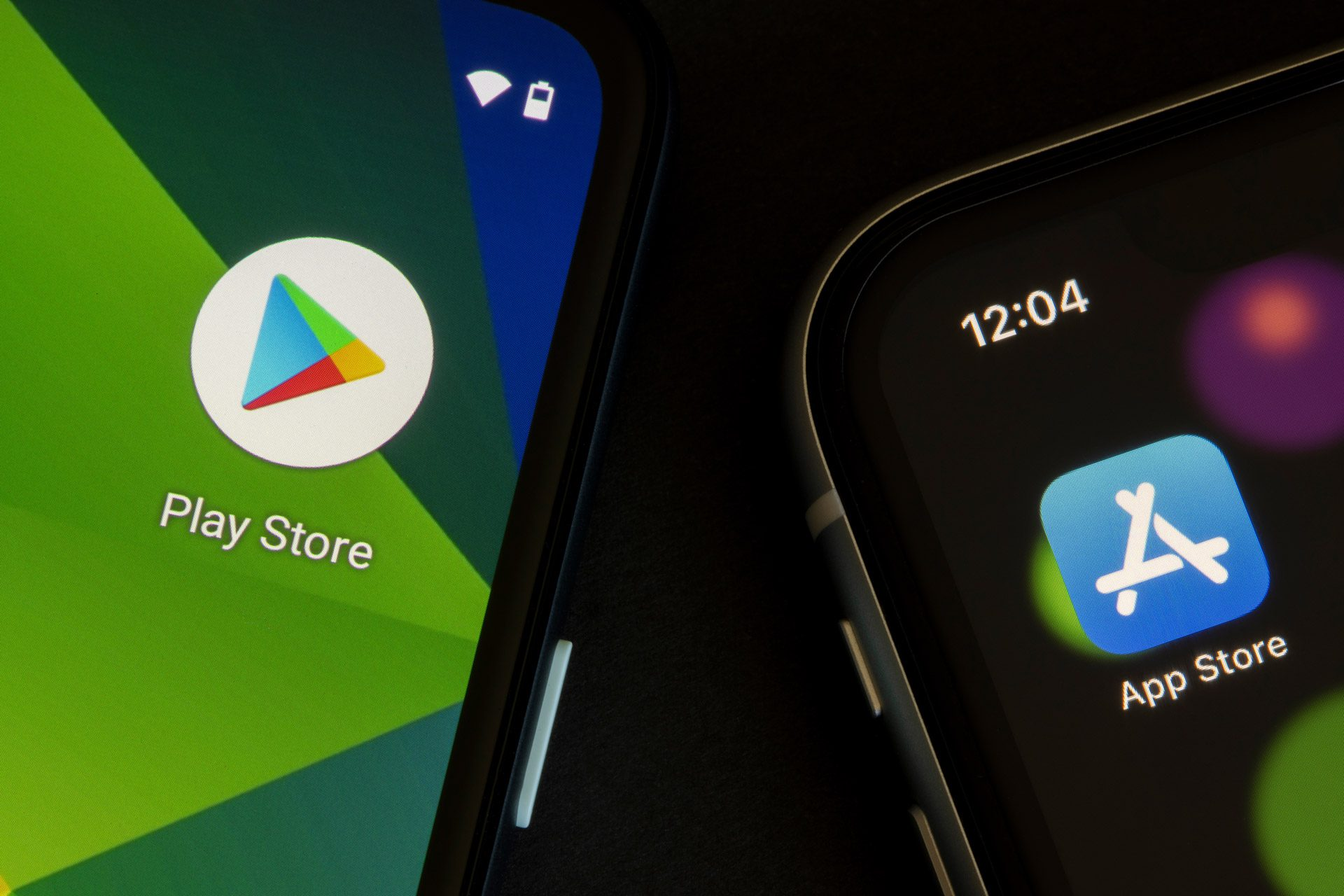 Play Market на Android и App Store на iOS