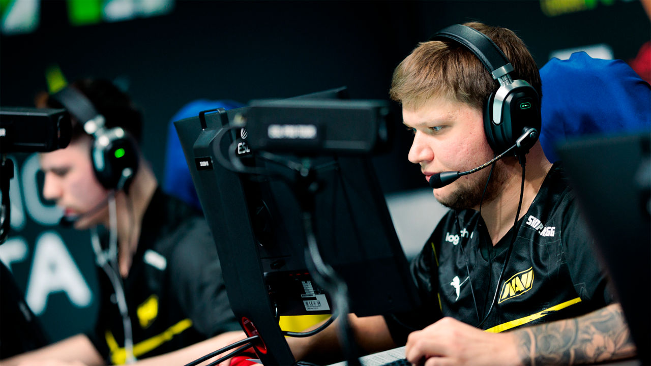 Александр s1mple Костылев