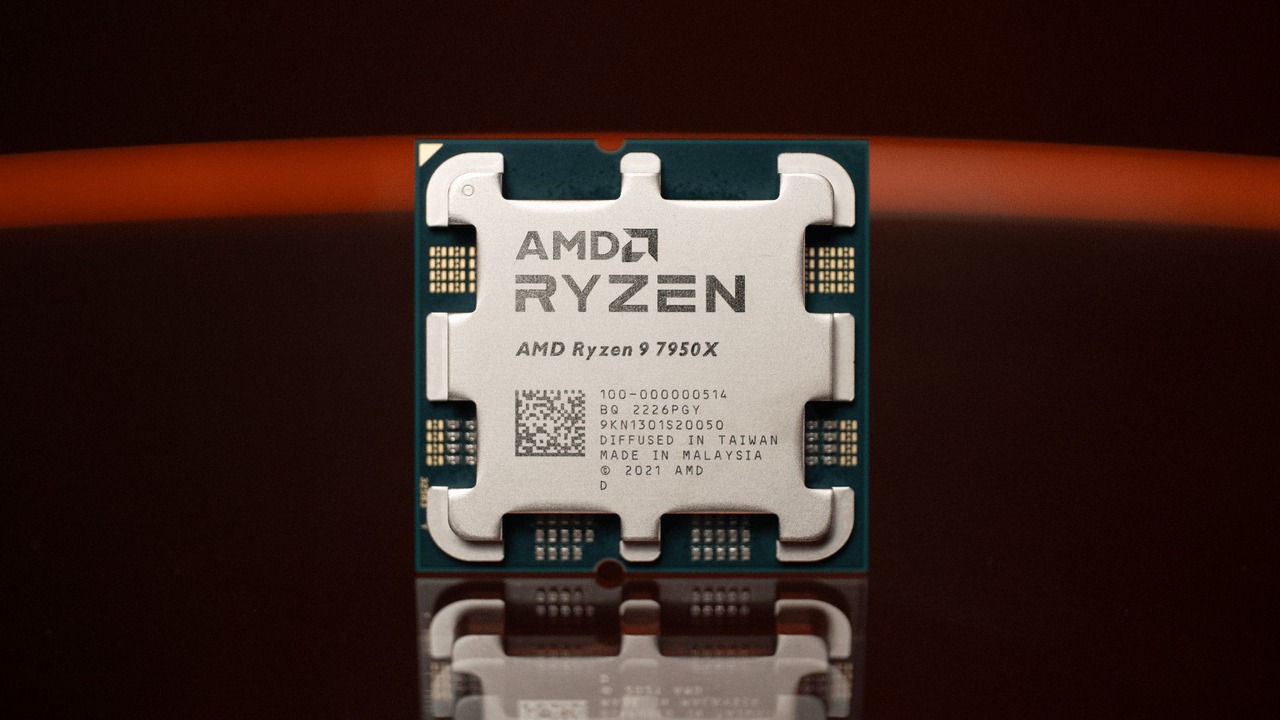 Стали известны характеристики процессоров AMD Ryzen 8000G Phoenix AM5