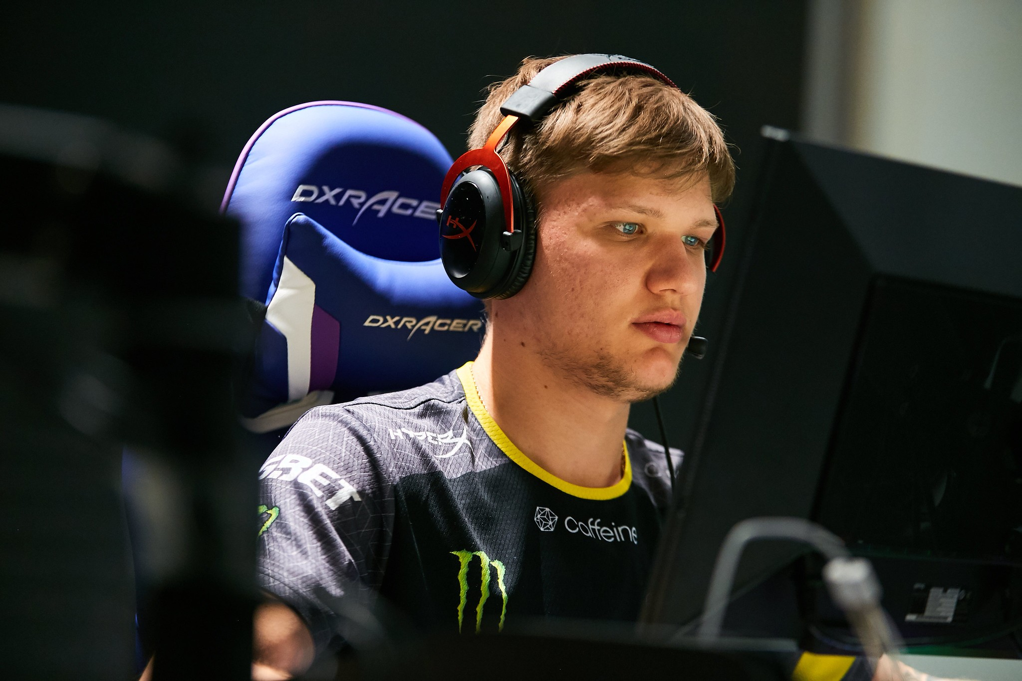 Александр s1mple Костылев