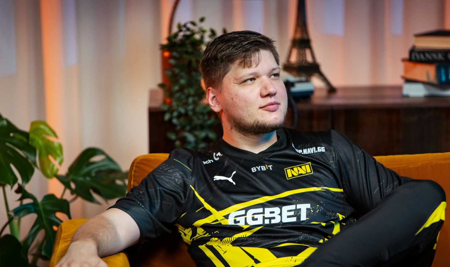 Александр s1mple Костылев