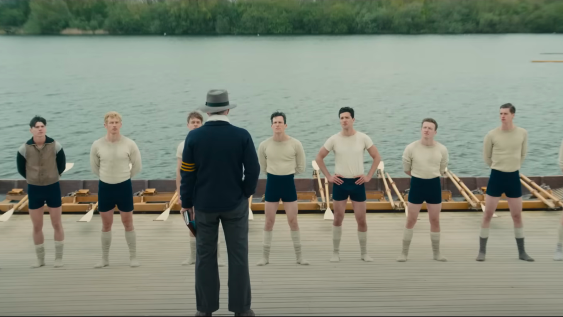 Джордж Клуни – режиссёр или актёр: что мы знаем о фильме «Парни в лодке»
