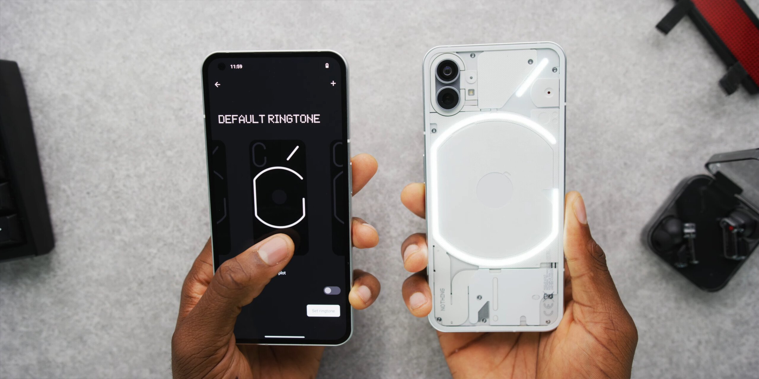 Nothing Phone 1 — трендовый смартфон с прозрачным корпусом