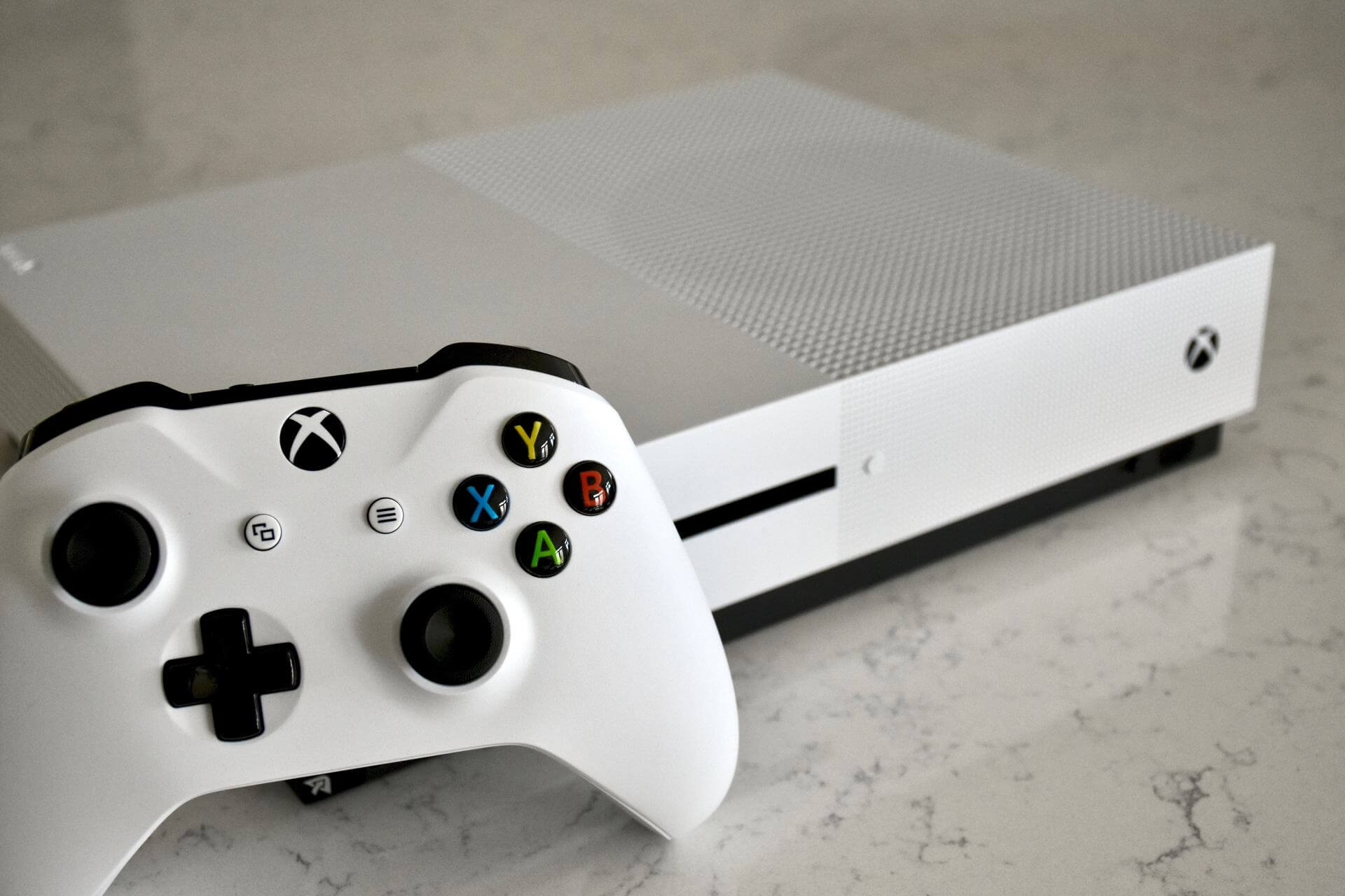 Microsoft сообщила о падении продаж своих консолей Xbox