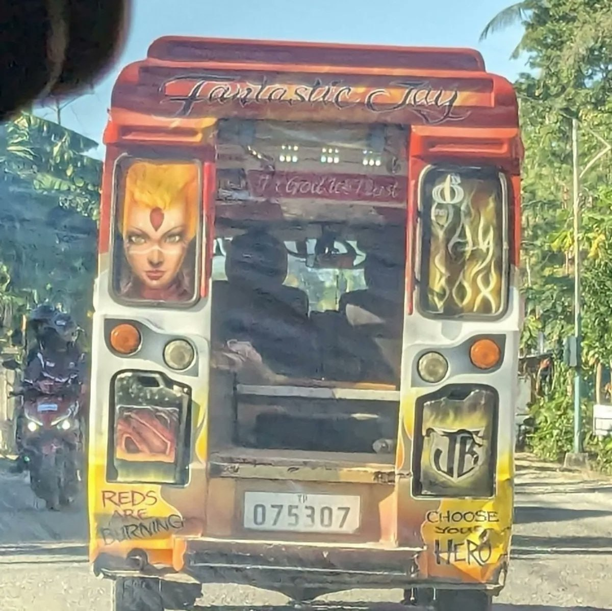 Дота-автобус на Филиппинах