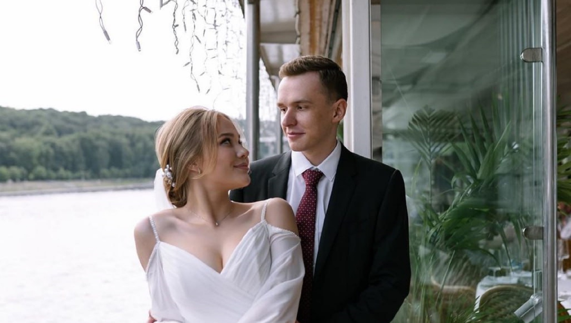 Interz женился на своей девушке – пара показала фото со свадьбы