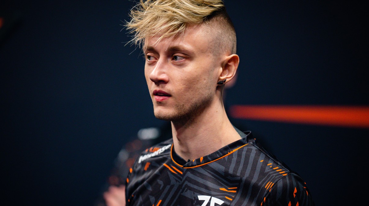 Rekkles перешёл в T1 после конфликта с G2 и Fnatic