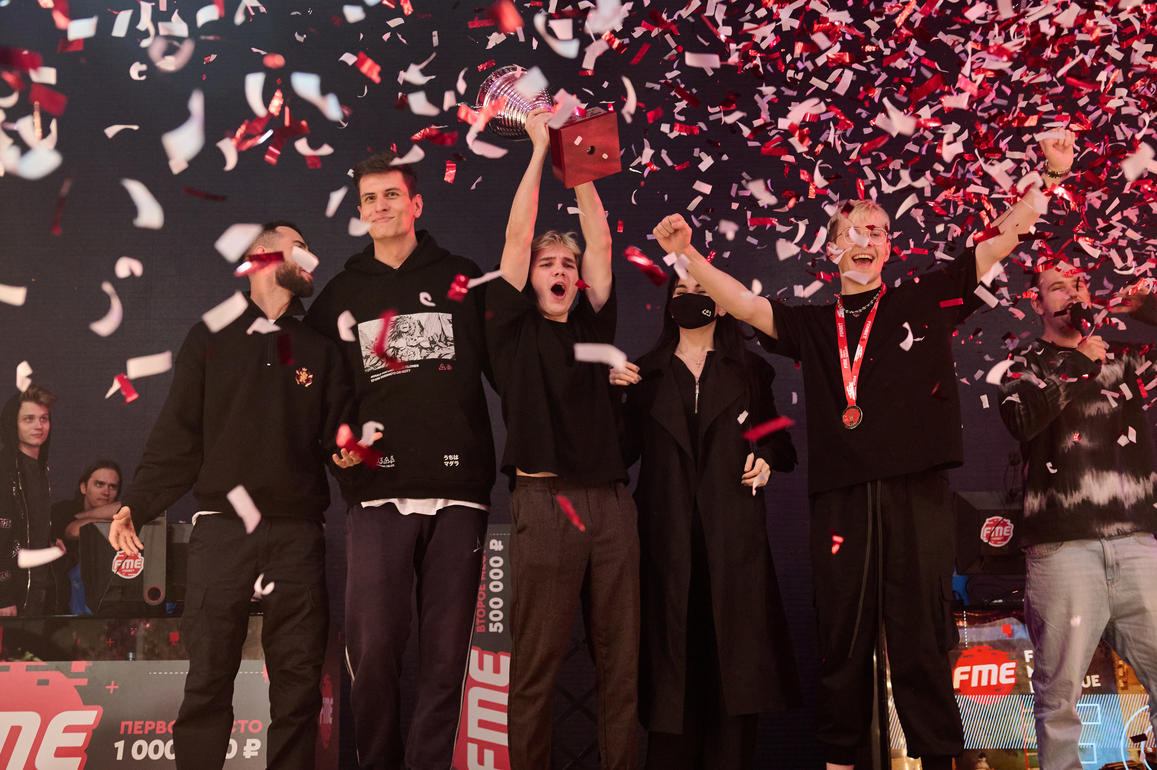 Команда fANDER стала чемпионом пятого сезона FONBET MEDIA ELEAGUE