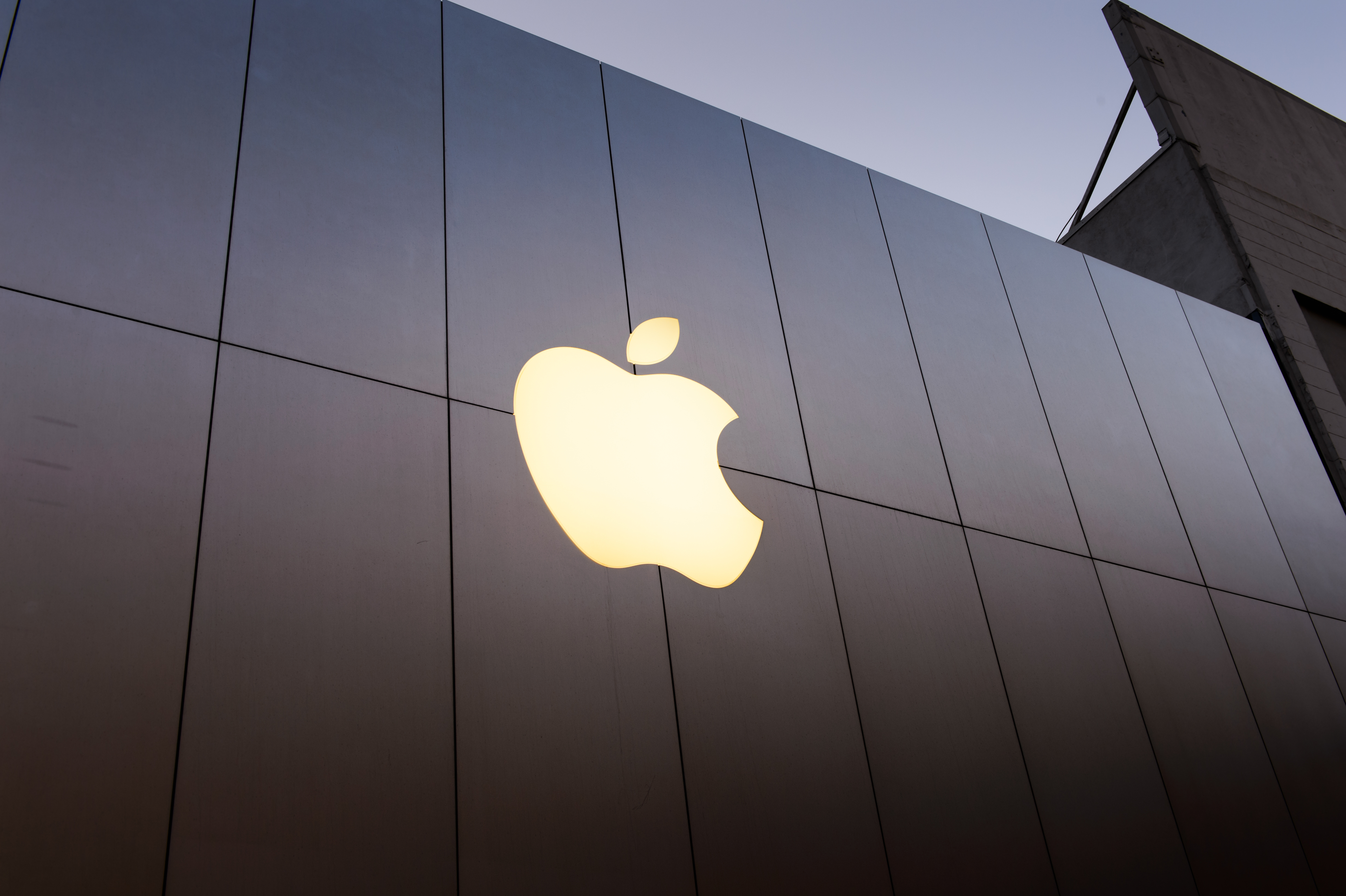 ФАС оштрафовала Apple на более 17 млн долларов из-за нарушения законодательства