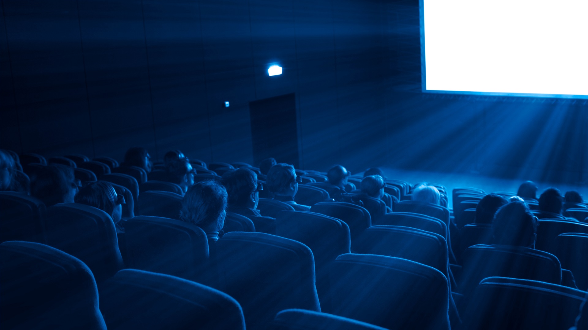 В апреле 2023 года посещаемость кинотеатров России упала до миллиона человек