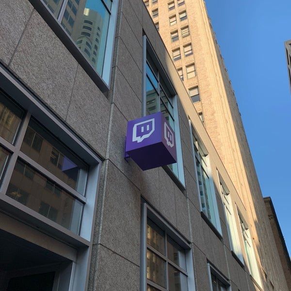 Неизвестные украли вывеску со входа в офис Twitch в Сан‑Франциско
